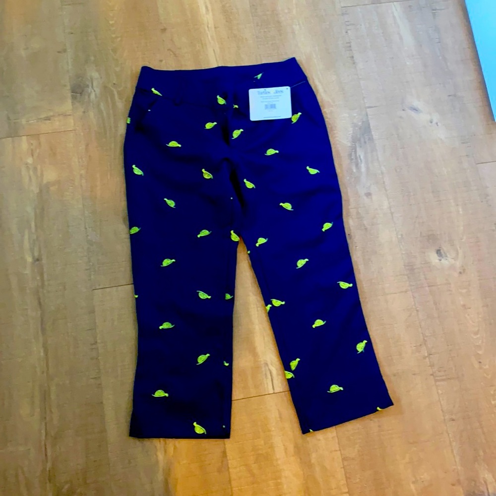 NWT Girls Capri golf pants turtles